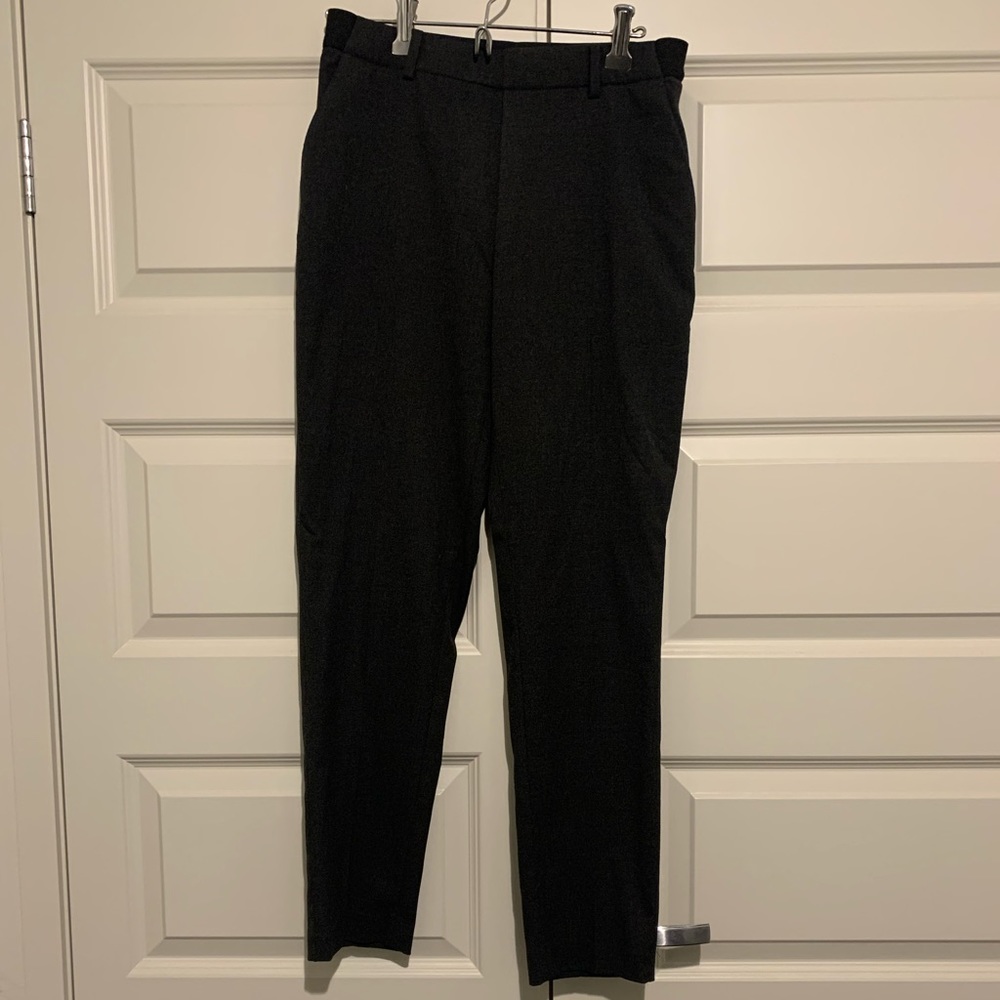 Uniqlo Grey Tapered Trousers - Picture 1 of 1